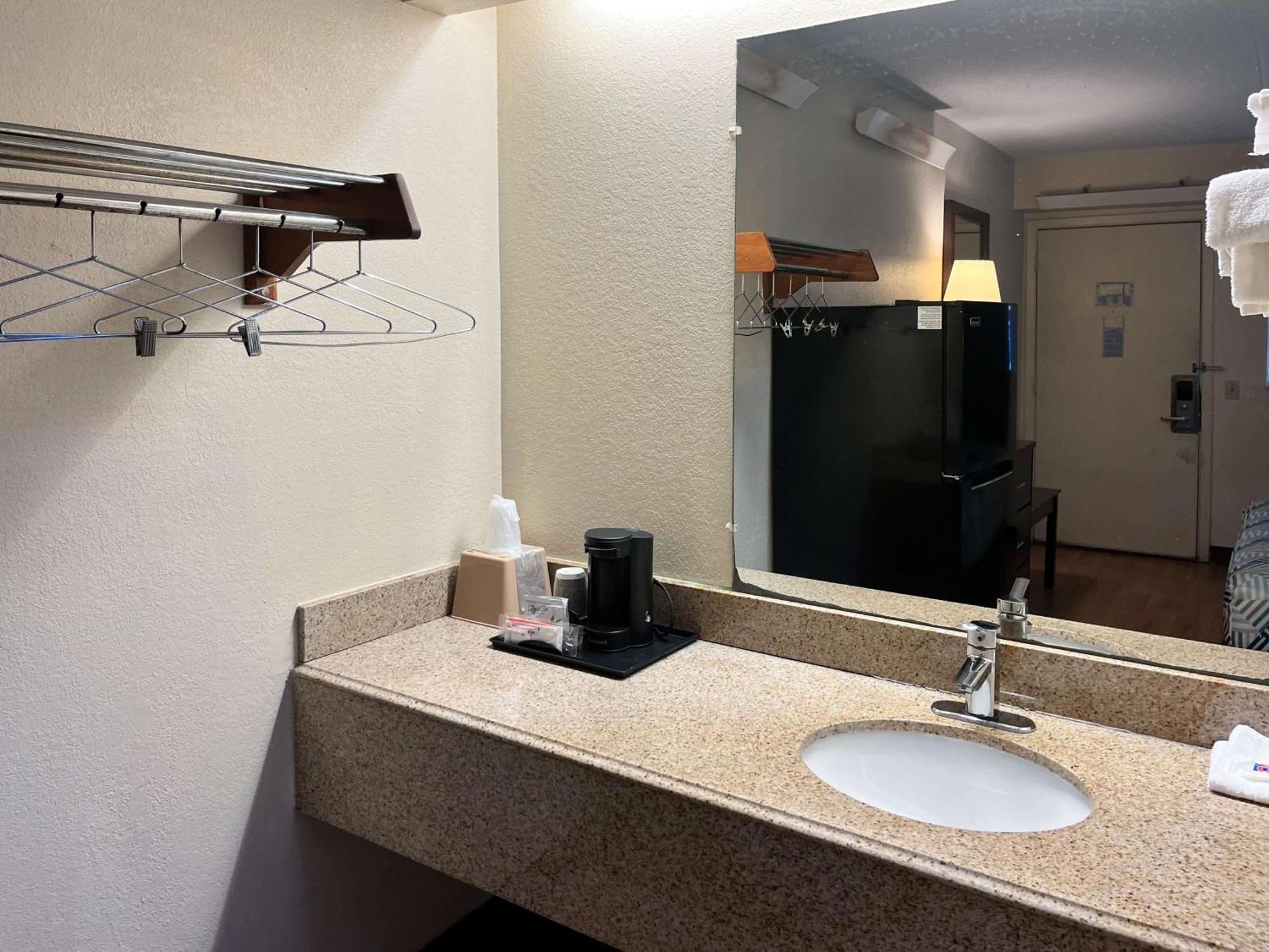 Studio 6 Suites Shreveport, La Industrial Loop מראה חיצוני תמונה